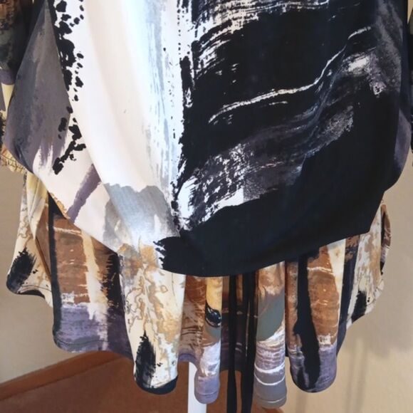 Eva Varro Gathered Tunic Dress Long Sleeve.  Scoop Neck. Absract - Picture 4 of 10